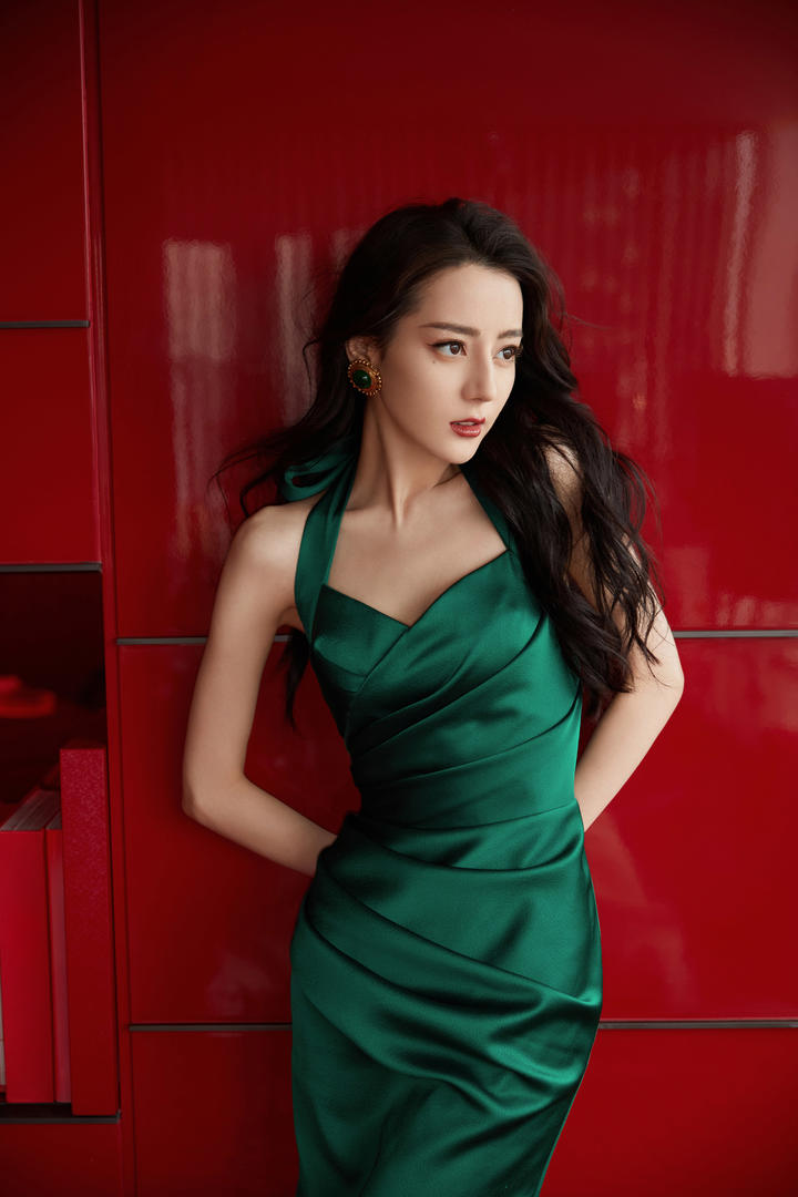 国内海量女明星高清壁纸迪丽热巴图片大全