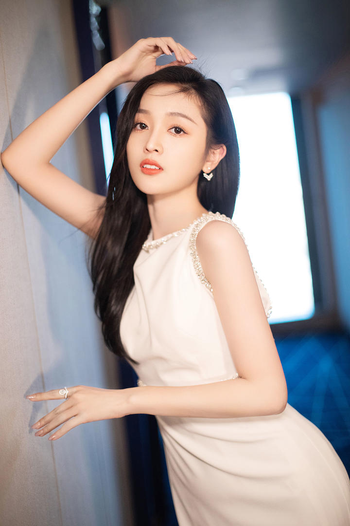 中国女明星吴宣仪高清美照