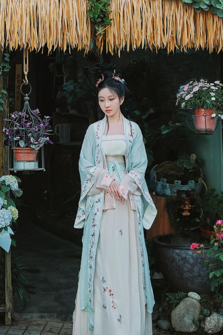 古典东方汉服美女唯美壁纸图片