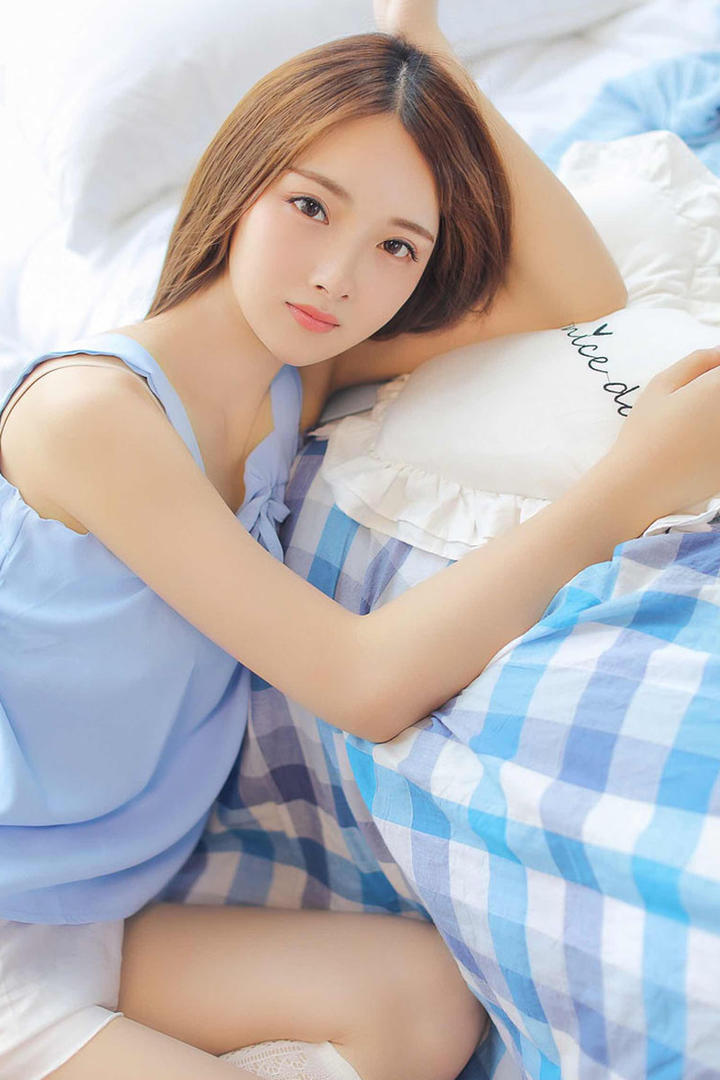 嫩模小美女写真图片