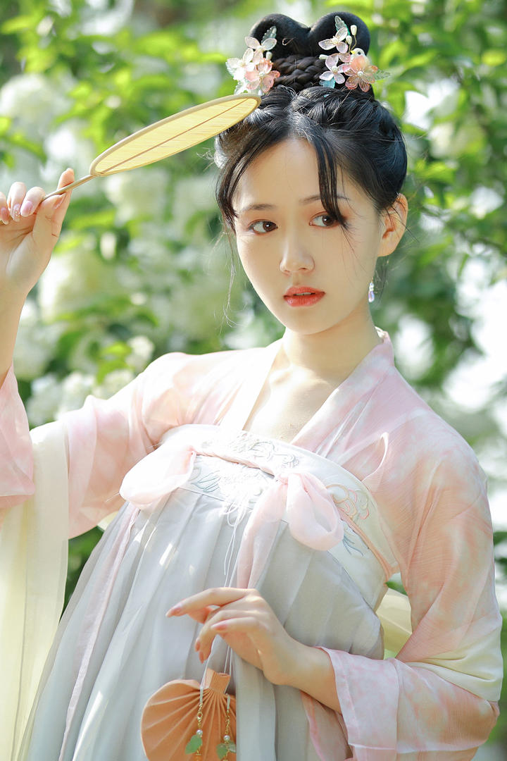 沉鱼落雁的古装汉服美女艺术照图片大全