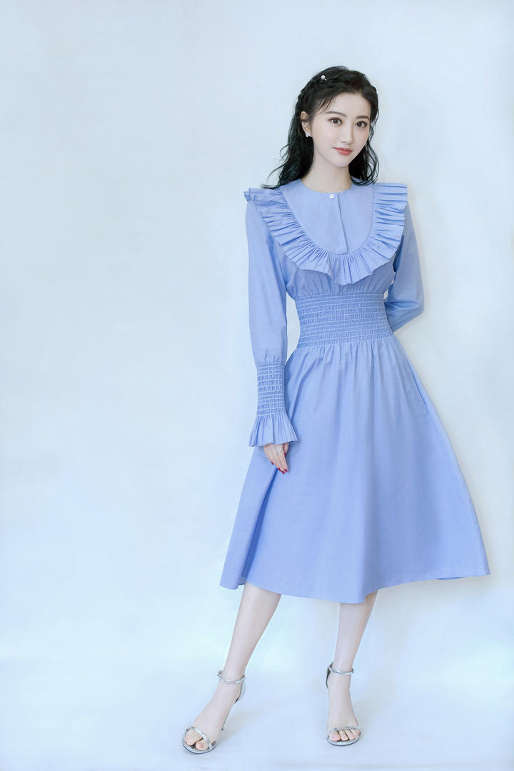 清纯漂亮的美女明星景甜个人写真壁纸图片