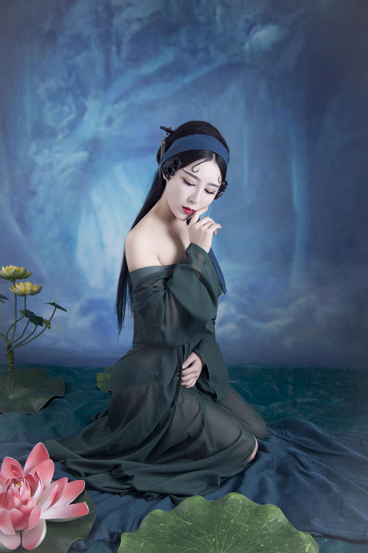 高清唯美性感青蛇古装美女艺术写真图片