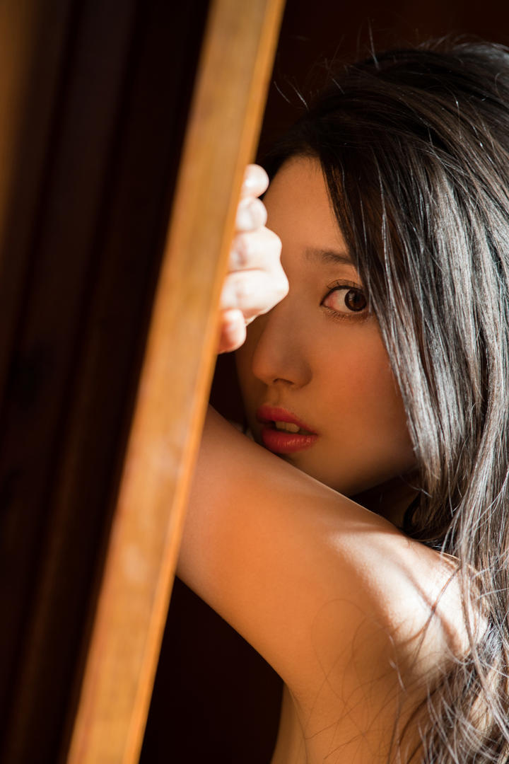 日本气质美女唯美艺术写真图片