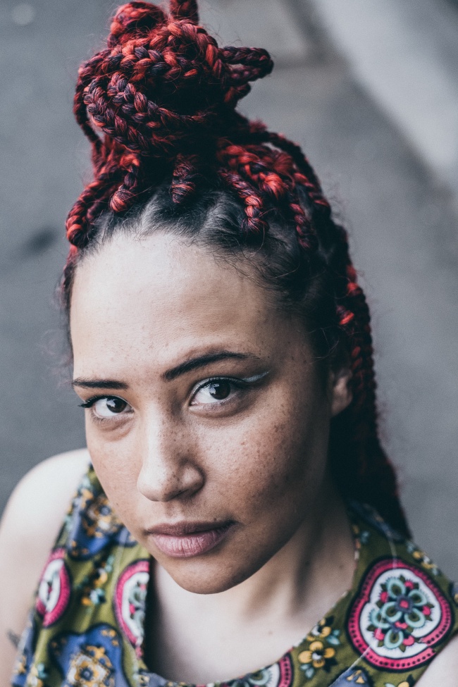 辫子丸子头发型图片