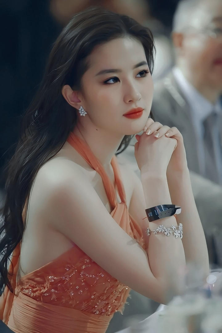 华裔女明星刘亦菲高清写真壁纸图片大全