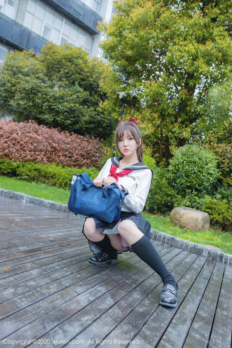 秀人网美女模特糯美子Mini学生服演绎校园时代主题性感写真