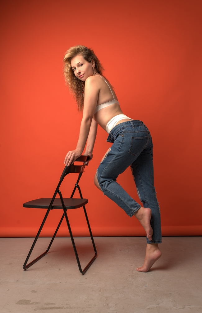 欧美时尚内衣牛仔裤性感美女图片写真