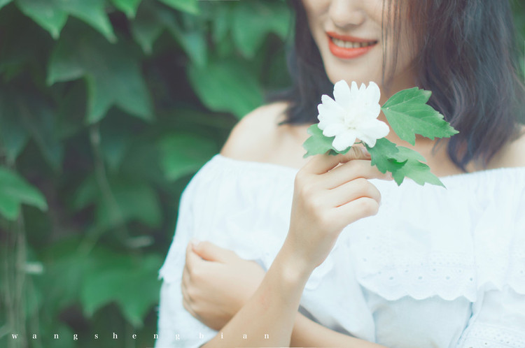 唯美清纯少女的闲暇时光