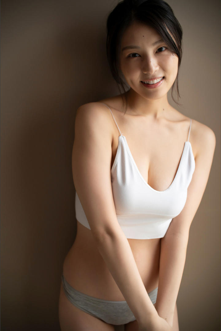 清纯美女空姐私房照