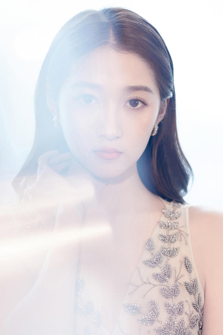 高清美女明星关晓彤图片