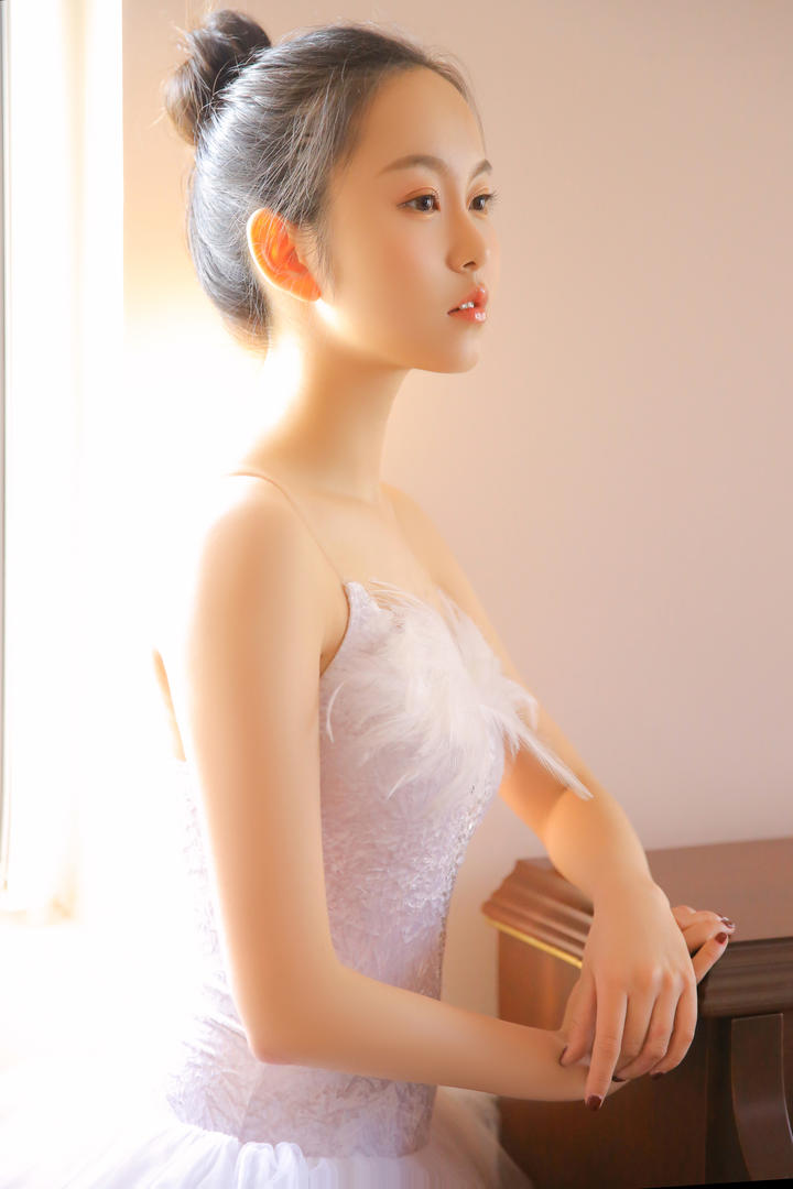 国产极品清纯养眼美女舞蹈生高清人体艺术写真图片