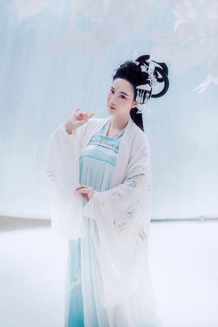 高清古装美女人像摄影图片