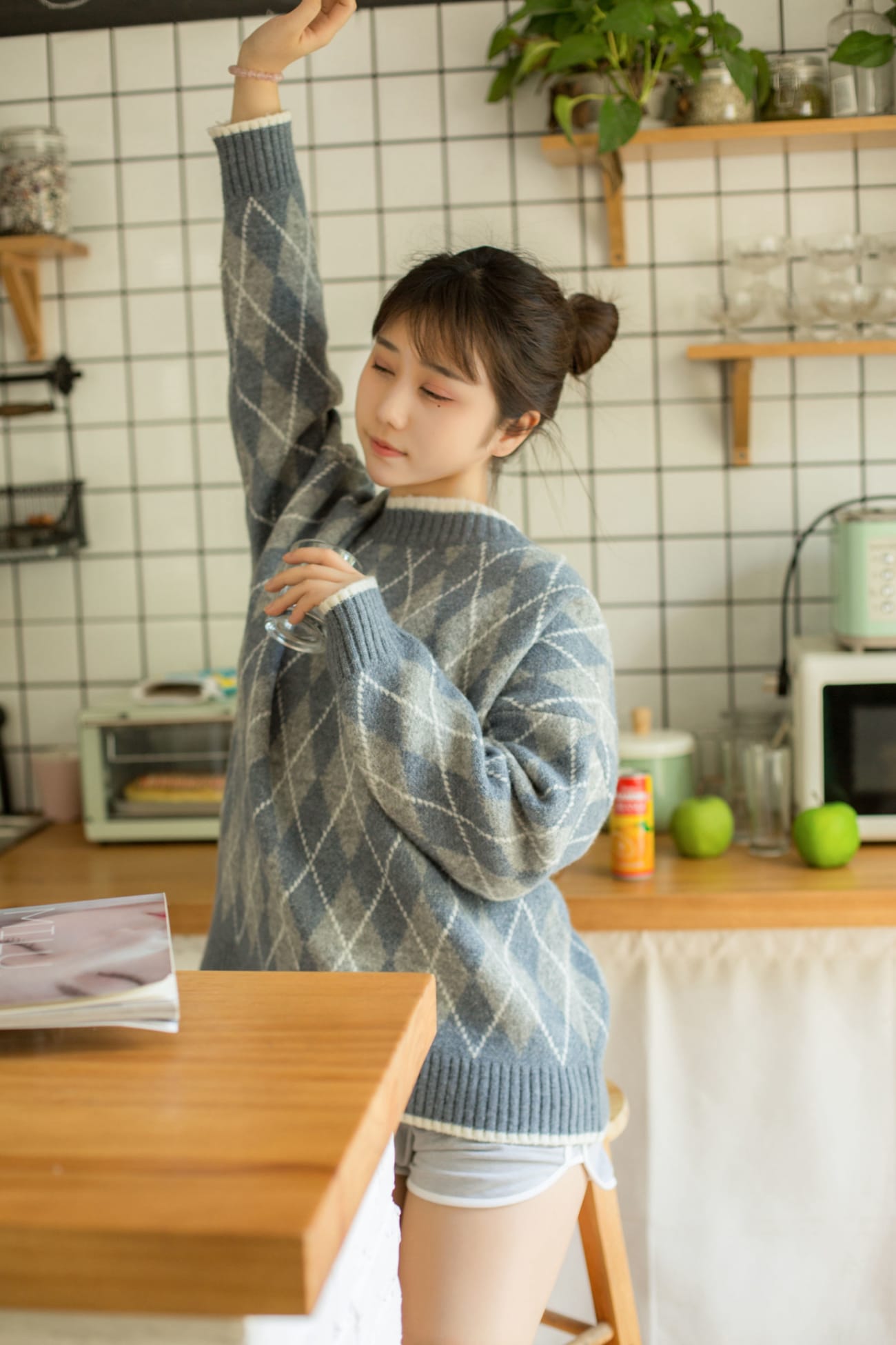 网络红人镜酱居家不知梦清纯少女系列日常私房写真