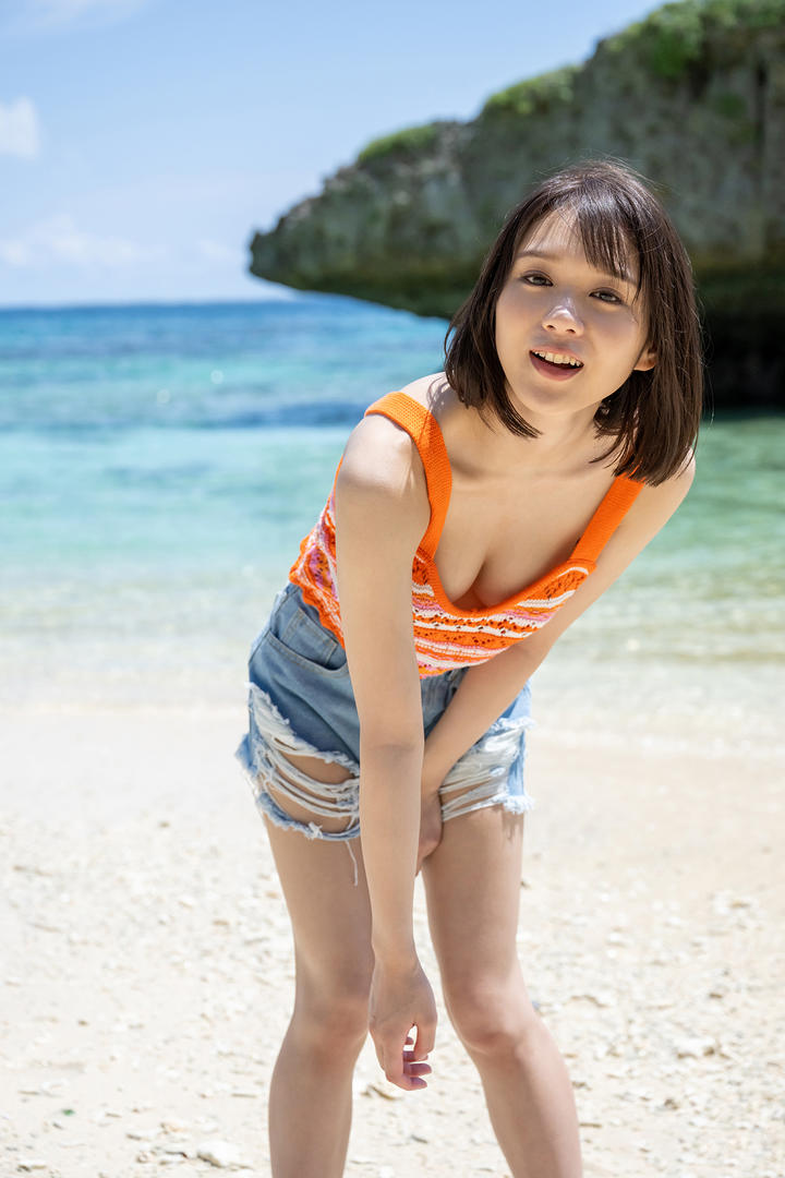 日本最美女优小仓七海夏日清凉写真图片