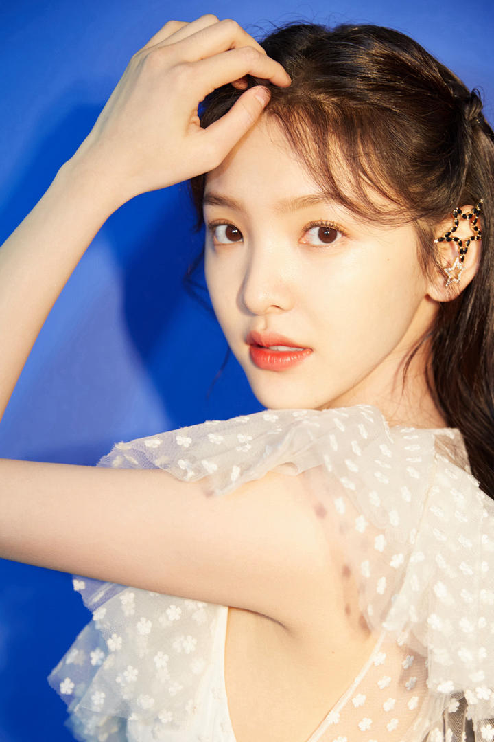 超高清内地神仙颜值女明星章若楠图片