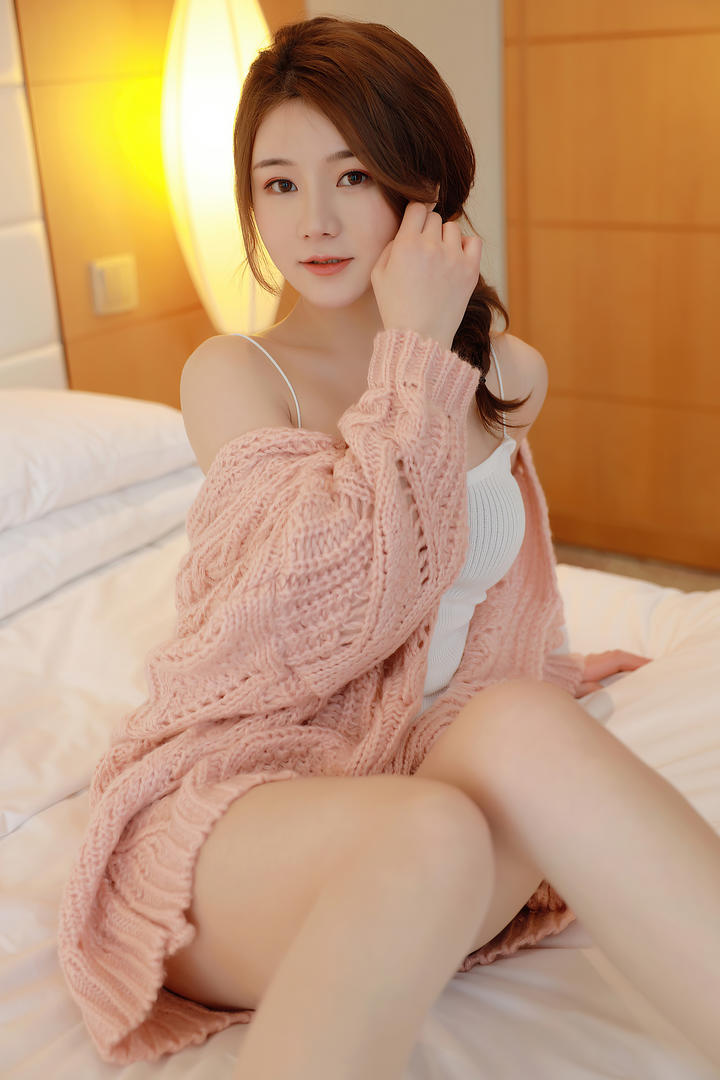 4高清yoyo优优童颜美女艺术写真图片