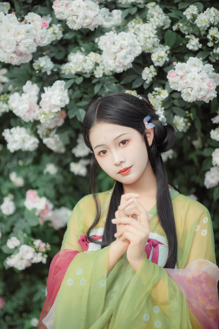 优雅恬静的古风女生头像图片大全