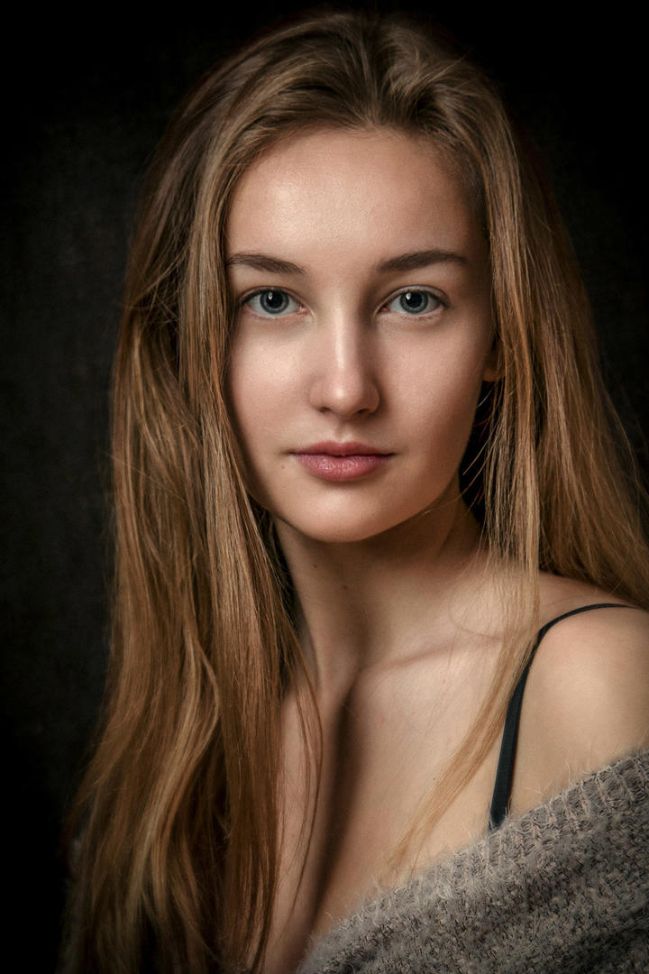 极品金发欧美成人顶级艺术照