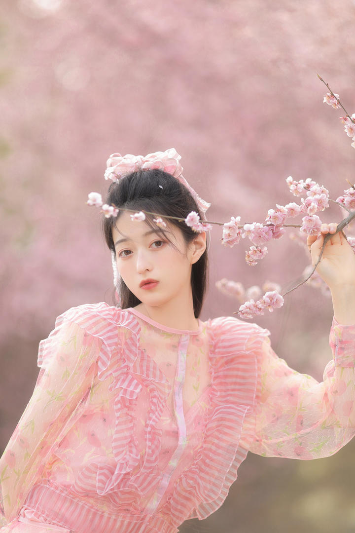 4K高清甜美女生壁纸图片大全