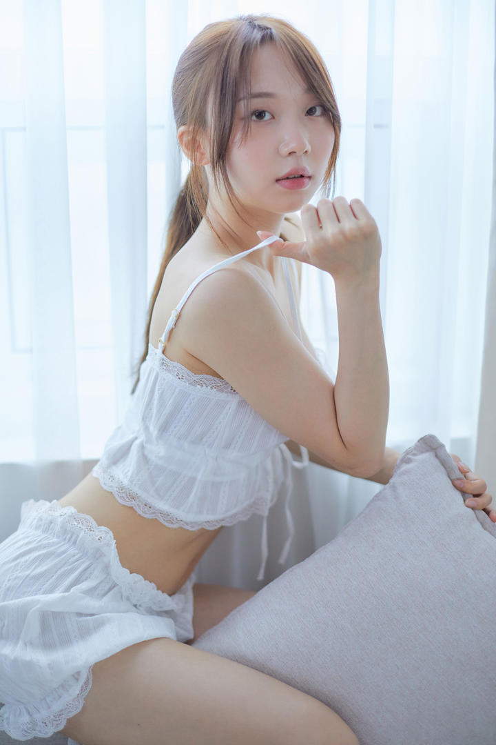 清纯甜美女生唯美头像下载