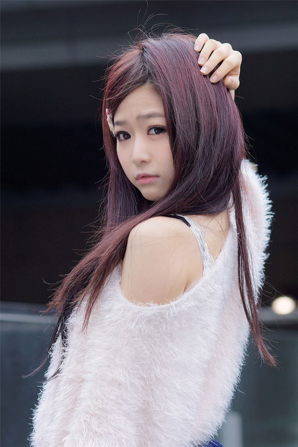 可爱少女小豚清纯唯美街怕写真