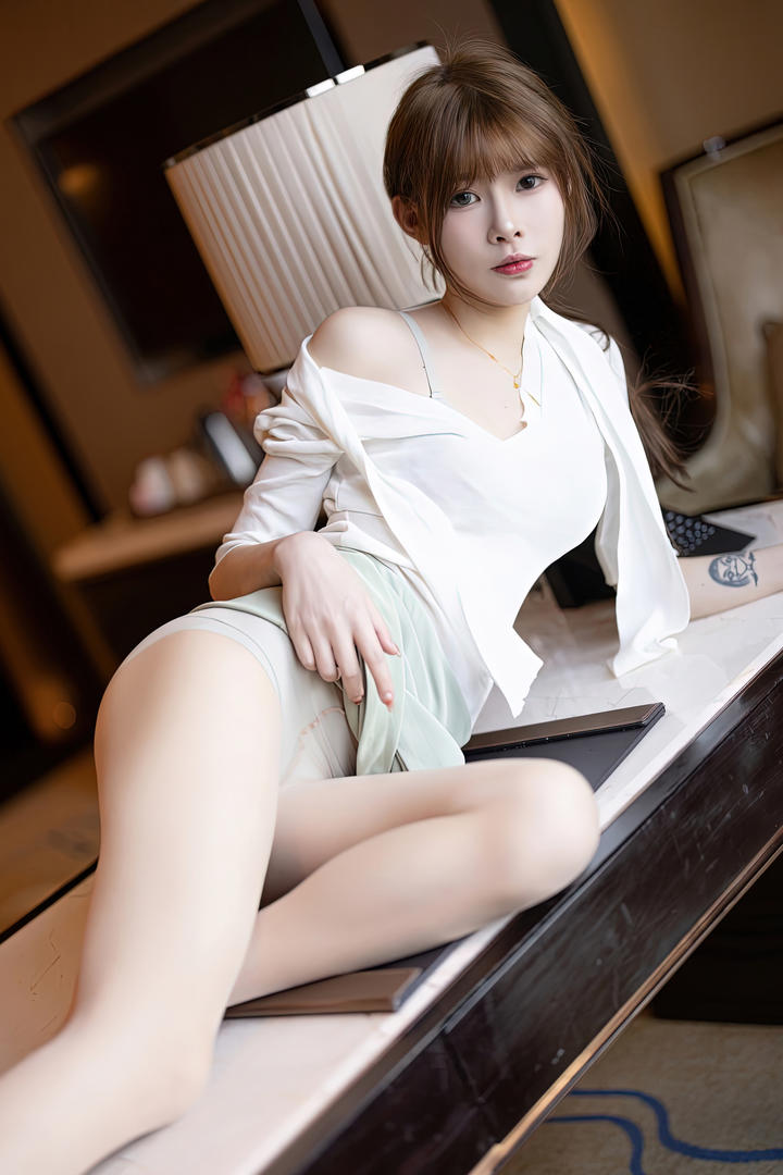 推女郎美女国模国产精品自拍写真集下载