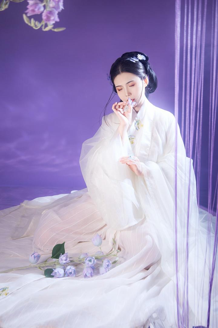 清纯漂亮的古风头像女
