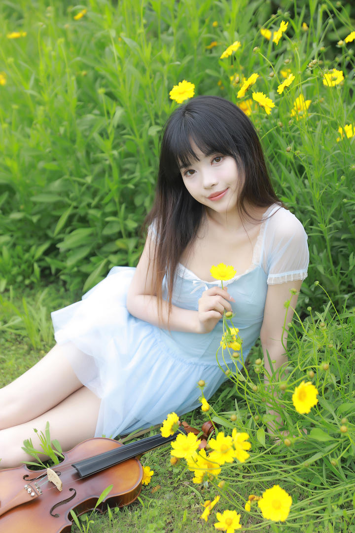 精品国产秀人网美女大学生无码高清写真