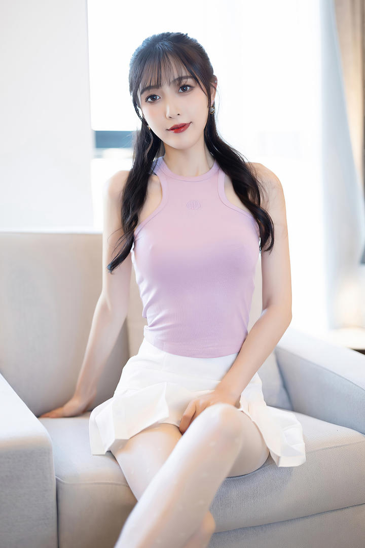 穿白色小短裙的极品漂亮美女林星阑高清国产美女爽图在线观看