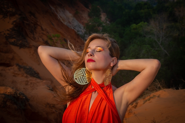 欧美时尚模特性感风情写真图片