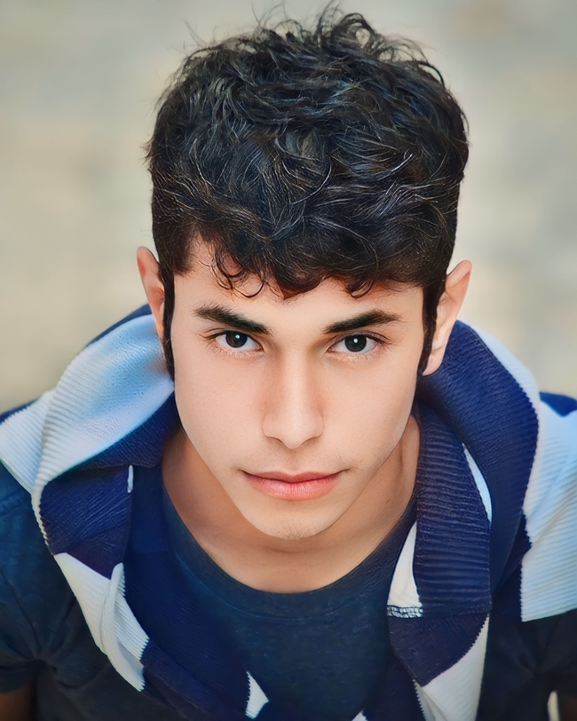 欧美年轻英俊帅哥写真图片