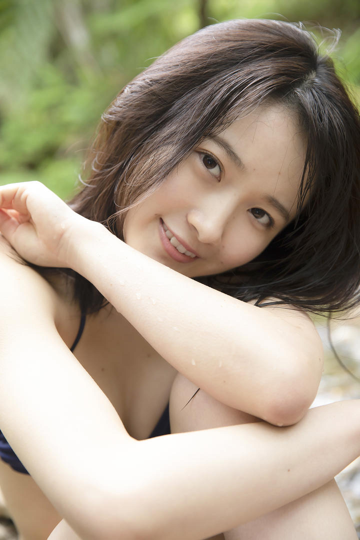 草榴社区日韩AV在线比基尼美女性感写真图片