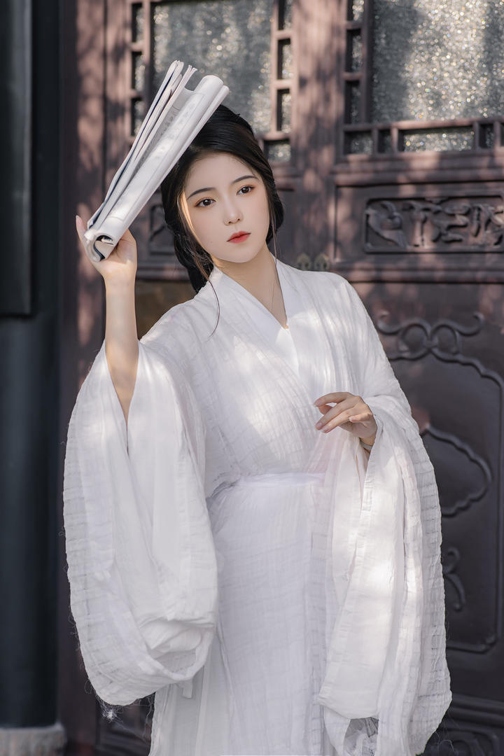 古装汉服小姐姐唯美艺术照写真图片