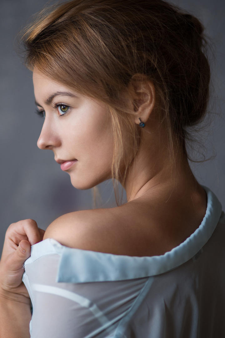 国外清纯美女头像图片