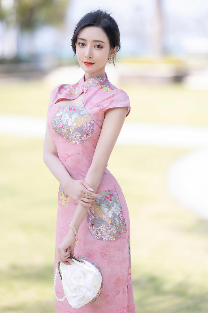 清纯唯美旗袍美女131写真王馨瑶精选套图