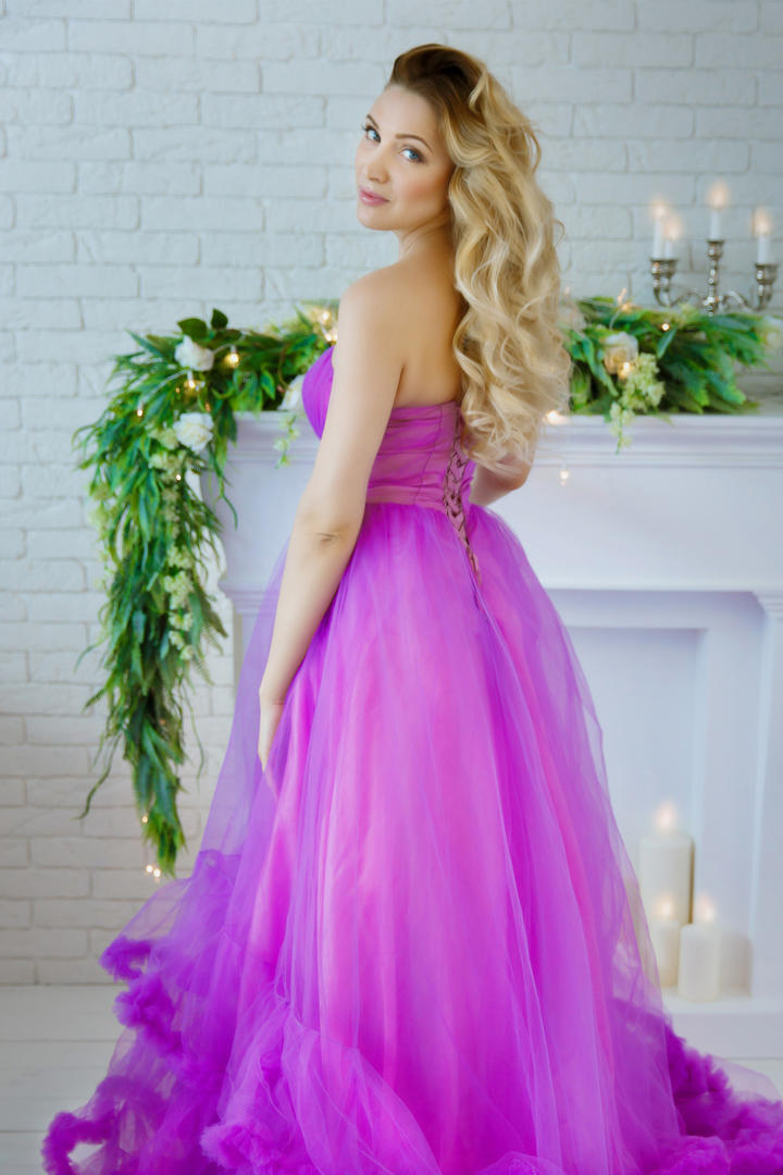 乌克兰丰满美女图片