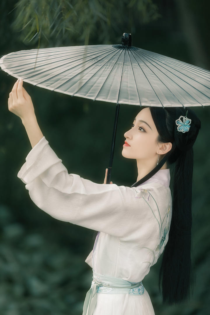 高清唯美甜美的古装美女壁纸写真图片