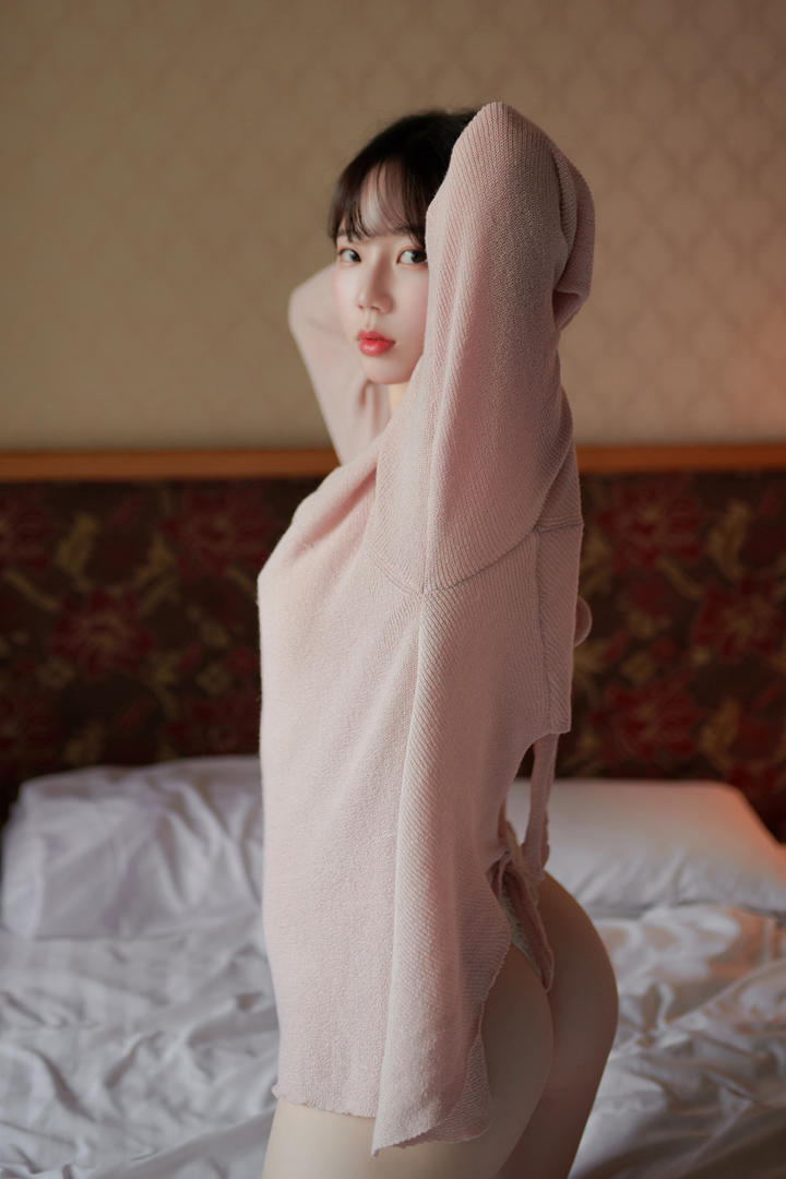 首尔轻熟微胖系模特-床榻魅惑姿势教学 韩式美臀养成