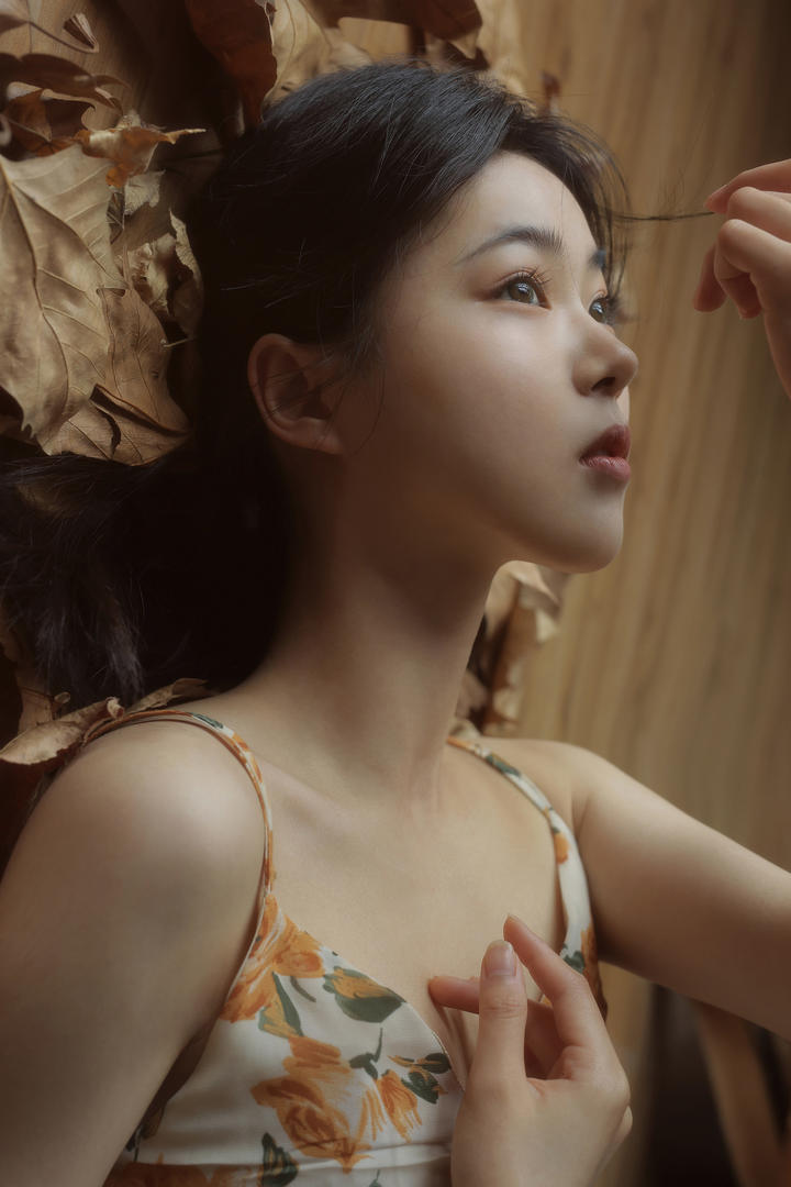 国产绝美清纯容颜女生个人艺术写真照片大全