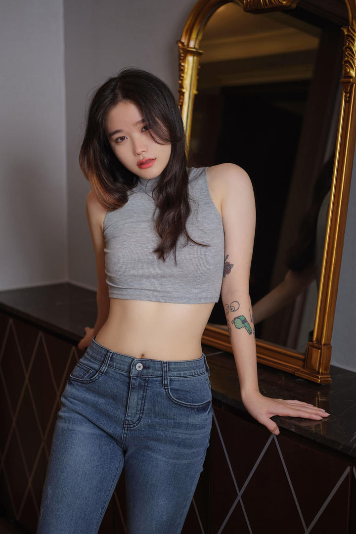 韩国黑色蕾丝女装大长腿女神私拍图片