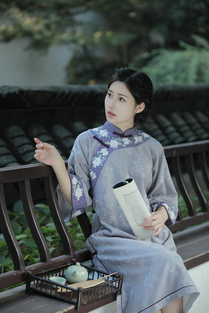优雅旗袍美女图片