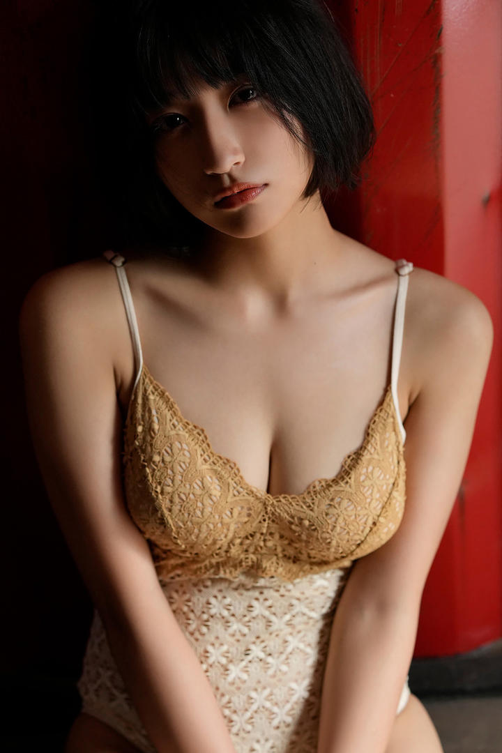 日本一本道短发美女高清人体艺术摄影图片