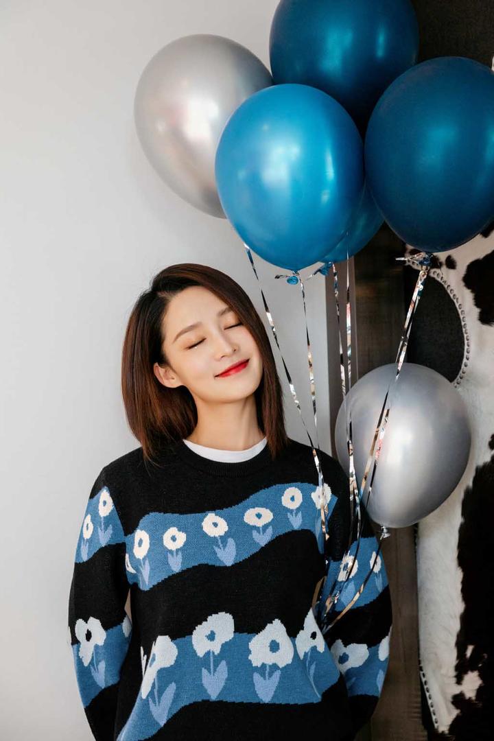 李沁可爱甜美写真图片