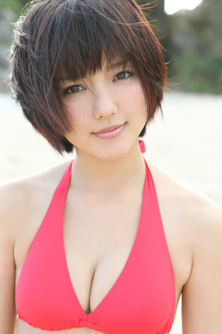 超高清日本比基尼大胸美女图片