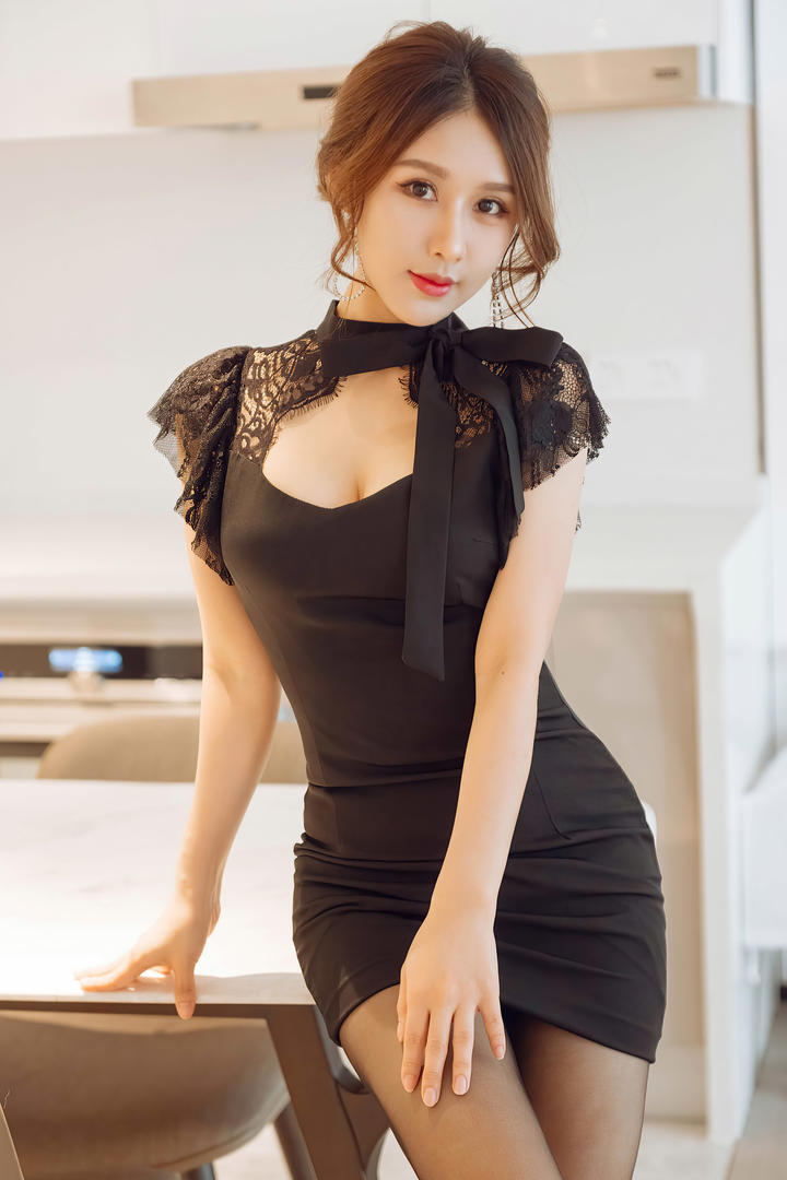 超高清气质美女空姐图片