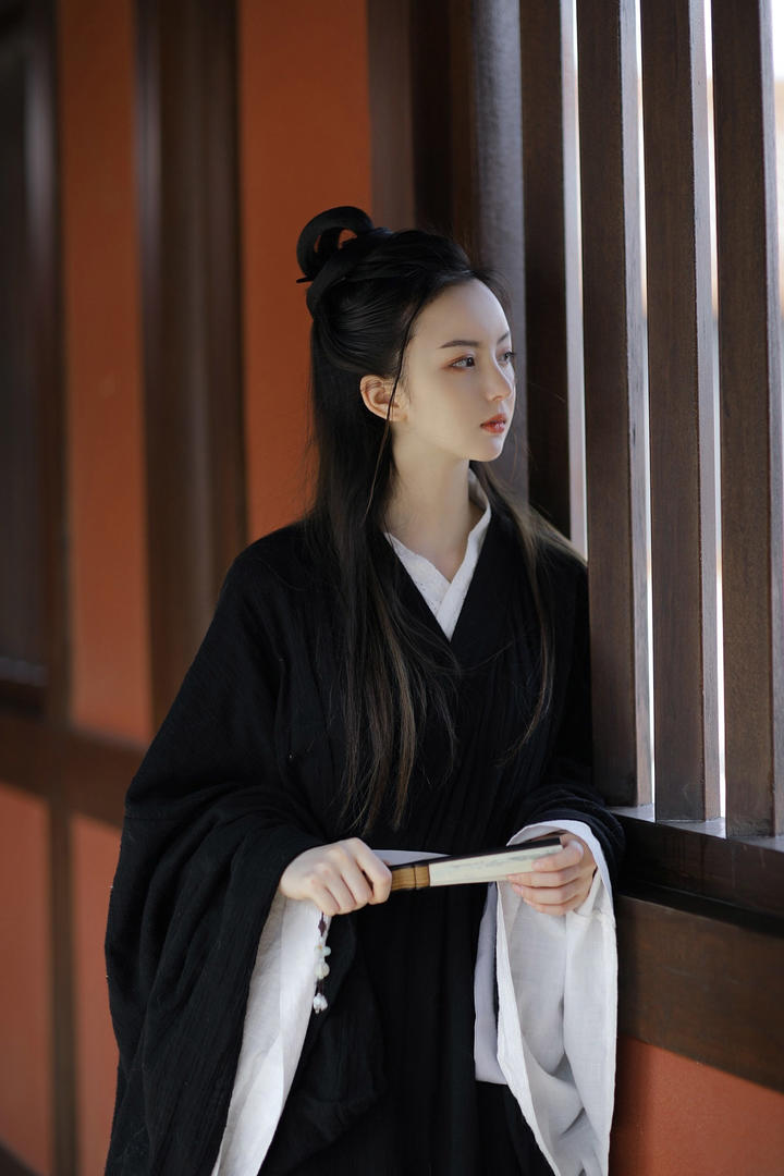 女扮男装古装美女艺术写真图片