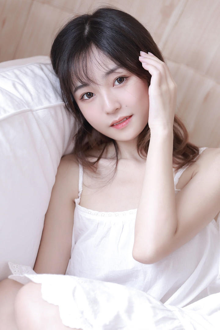 漂亮可爱的清纯女生写真图片