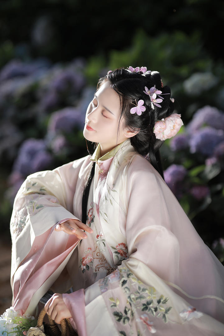 高清中国唯美古风汉服美女唯美艺术写真图片大全