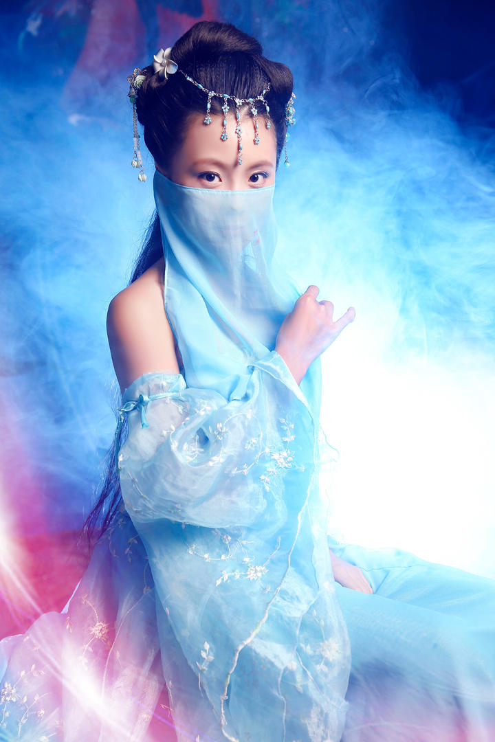 蒙着脸的古装美女人像艺术摄影图片